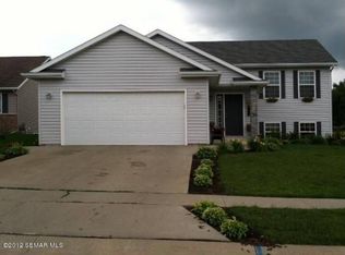 415 8th St NW, Dodge Center, MN 55927