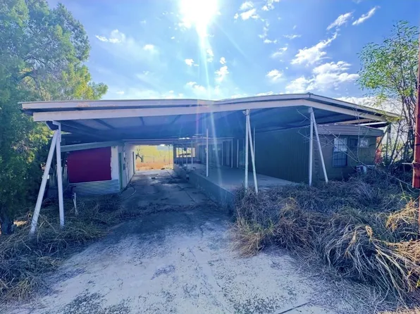 1608 S Siesta Ln, Zapata, TX 78076