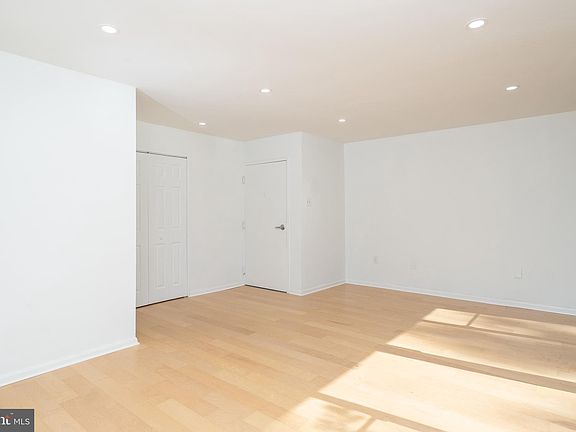 5th image of 794 Quince Orchard Blvd #P-2