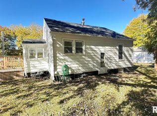 301 N Franklin St, Rushville, IL