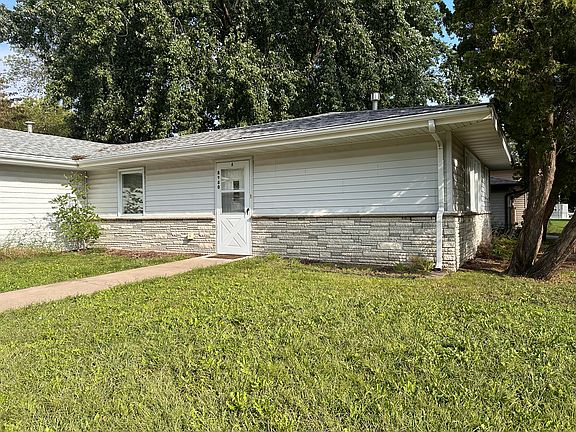 2nd image of 8980 Jefferson St NE #4