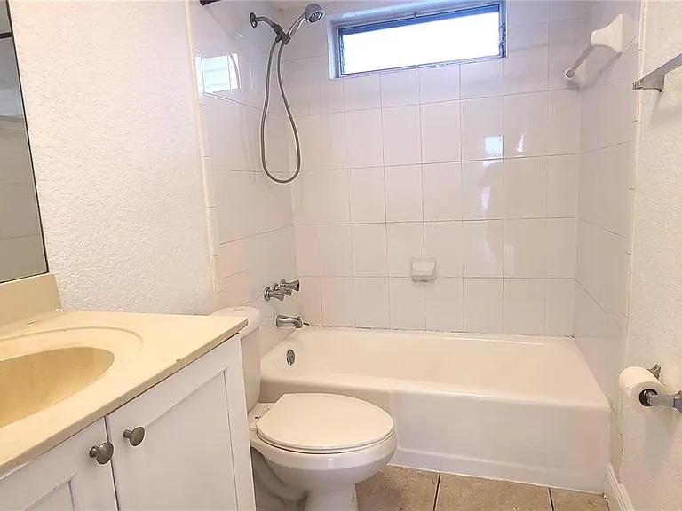 4251 NW 5th St #109 — Photo 11