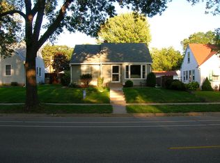 1640 Edgerton St, Saint Paul, MN 55130