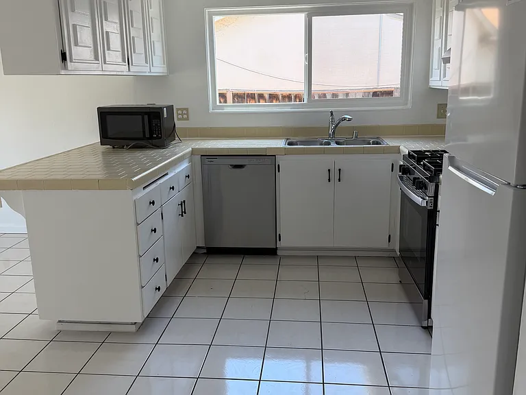 34526 Egerton Pl — Photo 3