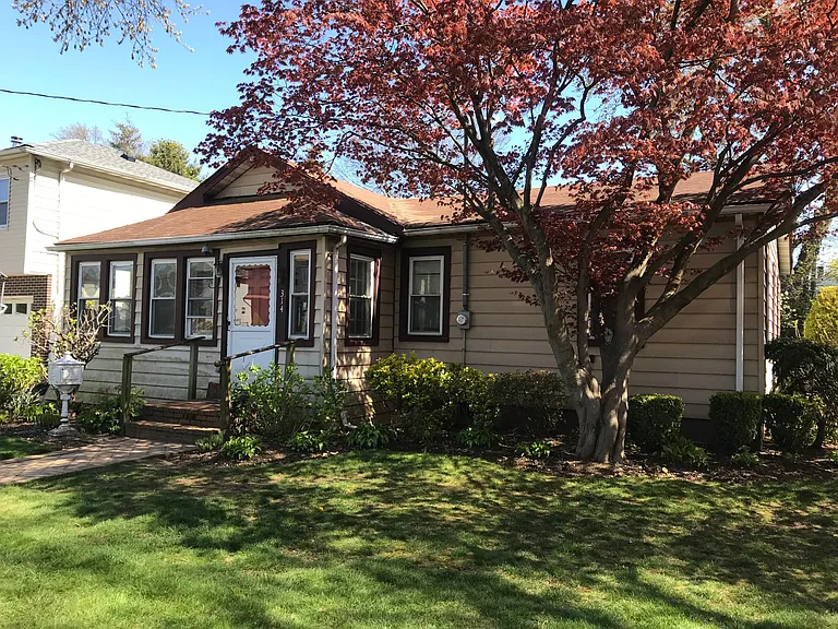 314 Mallard Rd — Photo 1