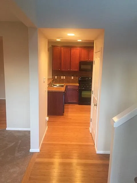 3 bed, 2.5 bath, 1536 sqft, $2,700 — Photo 4