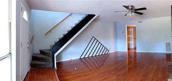 2nd image of 301 Trinidad Dr