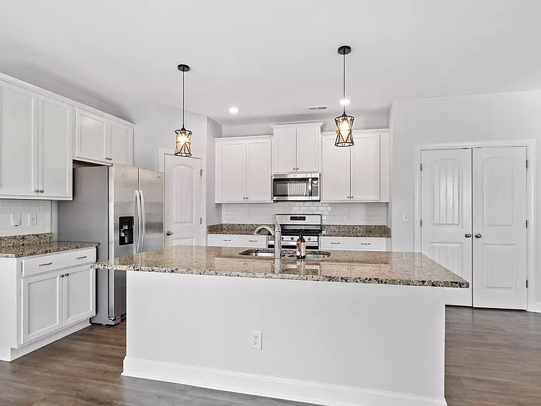 7413 Cornett Way — Photo 4