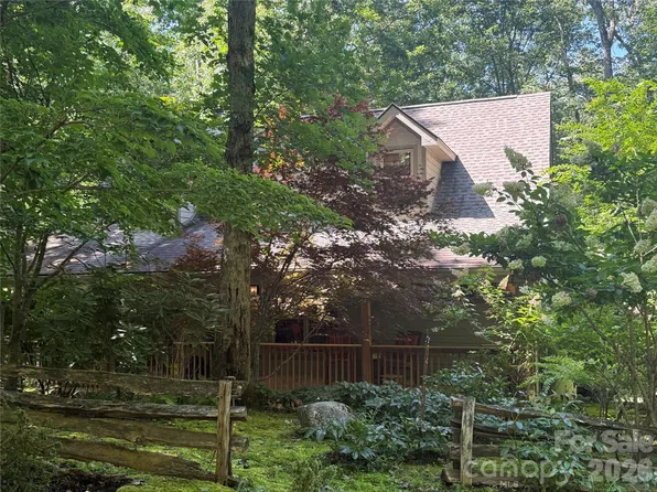 779 Thissa Way, Brevard, NC 28712