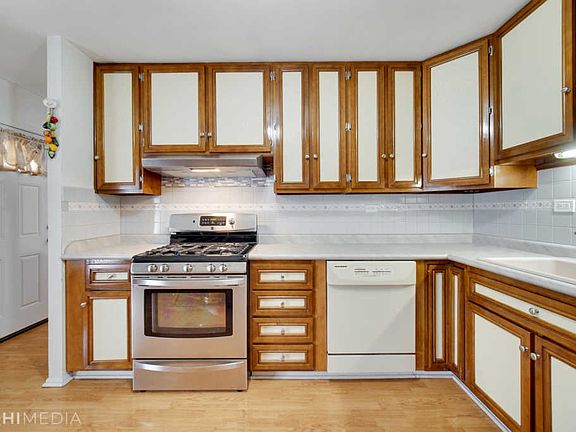 2nd image of 1505 Brentwood Dr