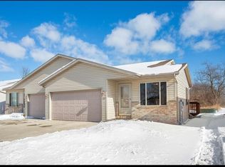 1947 S 35th St, Manitowoc, WI 54220