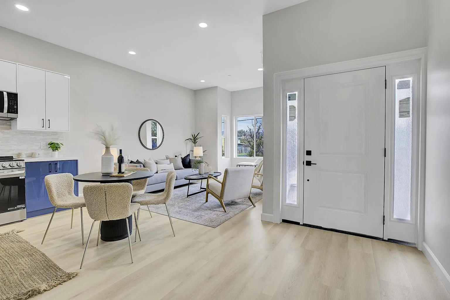 3 bed, 1577 sqft, $3,300 — Photo 4