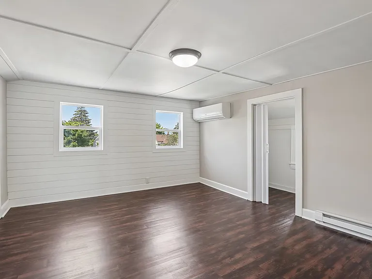 2027 N Main St #1B — Photo 14