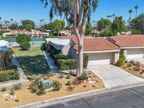Modern Palm Desert Home with Mountain Views and a 2-car Garage in a Private Community