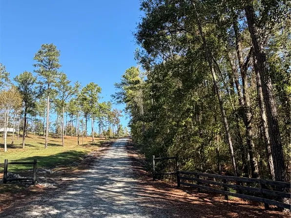 3 Grey Hill Rd, West Blocton, AL 35184