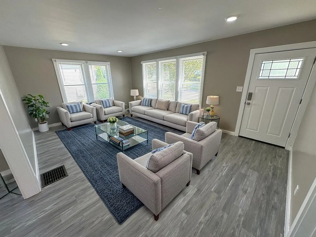 7533 Abbie Pl Unit 1 — Photo 2