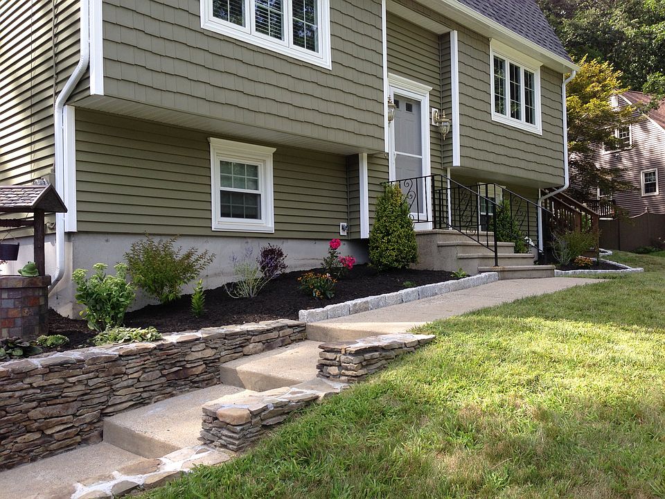 2nd image of 41 Gover Rd