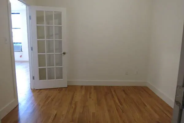 Rented by Manhattan Best Realty, Inc. | media 19