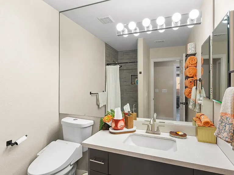 4198 Abernethy Forest Pl — Photo 32