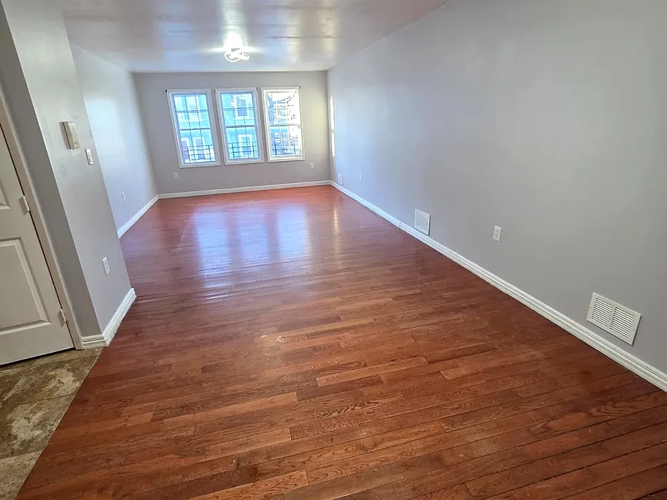 Dinning Room/ Living Room