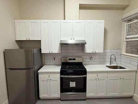 5th image of 27 Saint Louis Aly APT 4