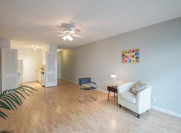 4th image of 1514 Forest Trl APT 205