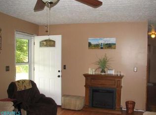 6800 Clover Valley Rd, Johnstown, OH 43031