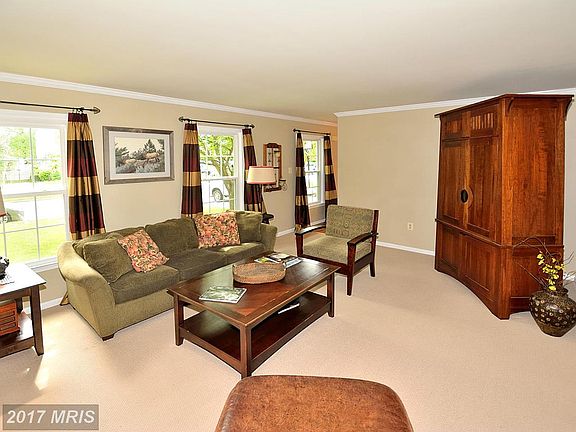 3rd image of 4406 Woods Edge Ct