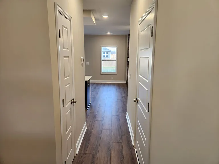 219 Donegal Dr — Photo 8