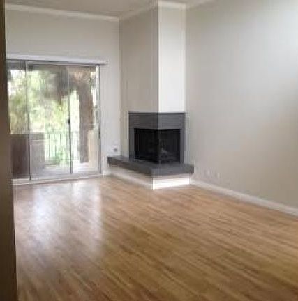 2nd image of 5038 Hazeltine Ave