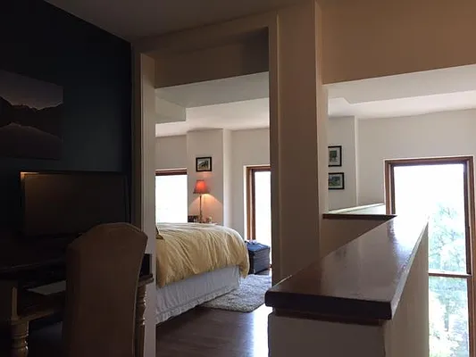 Rented by R New York | media 13