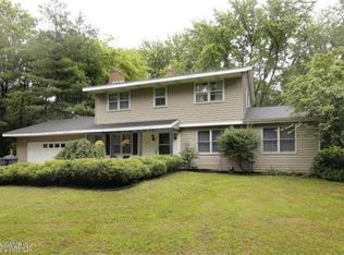 5550 R Ave E, Scotts, MI 49088