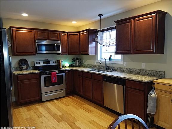 3rd image of 15 Whitney Ave