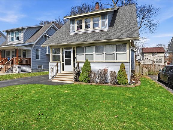 2nd image of 34 Woodrow Ave