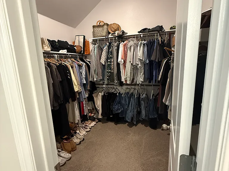1072 Tara Ct — Photo 35