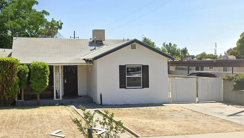 3 bed, 1050 sqft, $1,900 — Photo 1