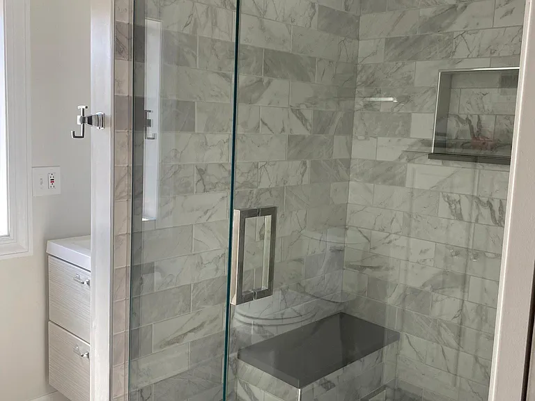 2nd Fl Bath