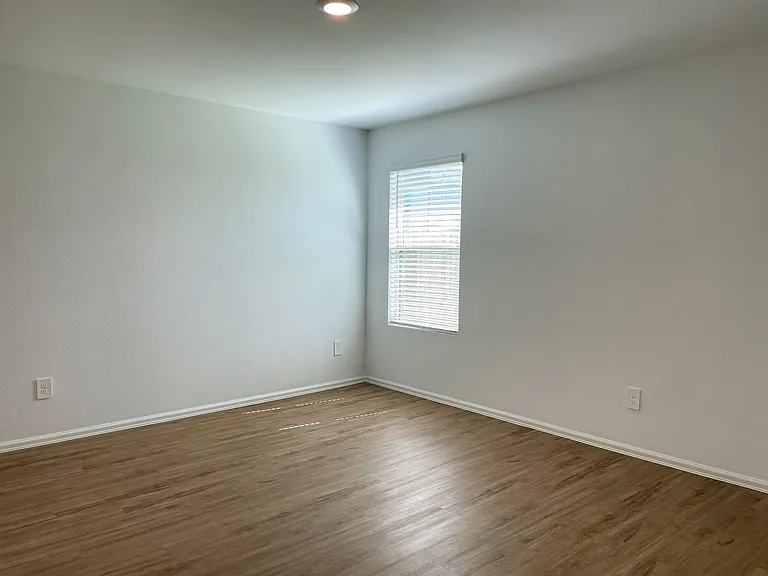24139 Wandering Brook Dr — Photo 9