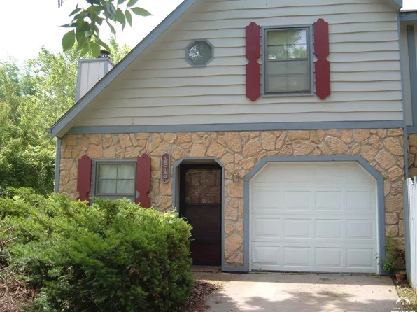 1905 W 3rd Ter, Lawrence, KS 66044
