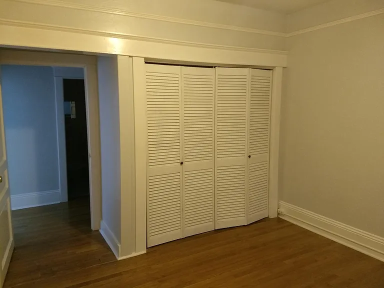 1903 10th Ave W #5 — Photo 15