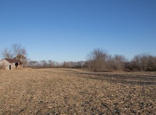 825 E Hatch Rd, Avon, IL 61415