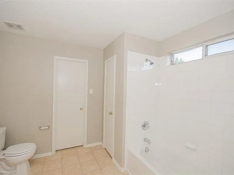 2152 Royal Acres Trl — Photo 28