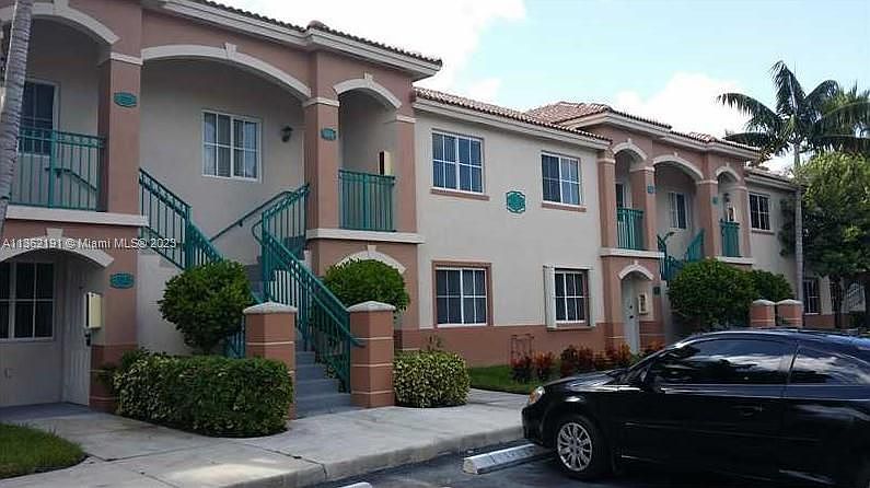 1st image of 2930 SE 13th Ave #20552
