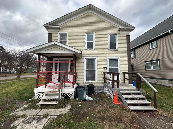 22 W William St, Bath, NY 14810