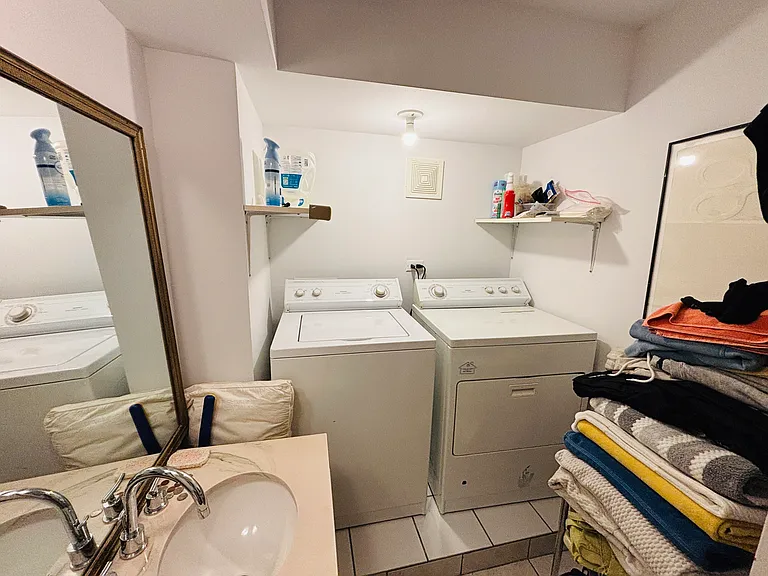 5943 N East Circle Ave #1 — Photo 45