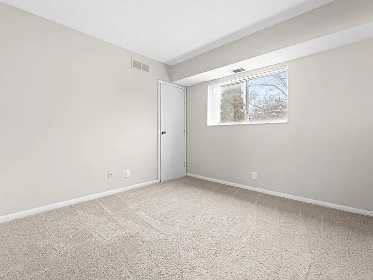 The Hillcrest Apartments — Photo 74