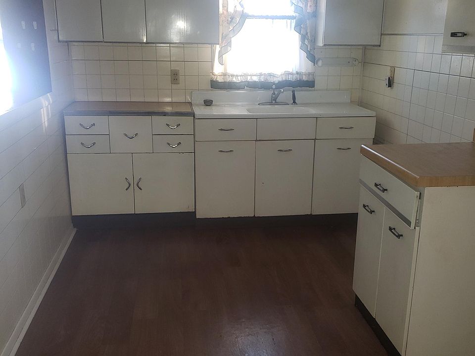 1st image of 3808 Adj N Locust Street 1/2 1/2