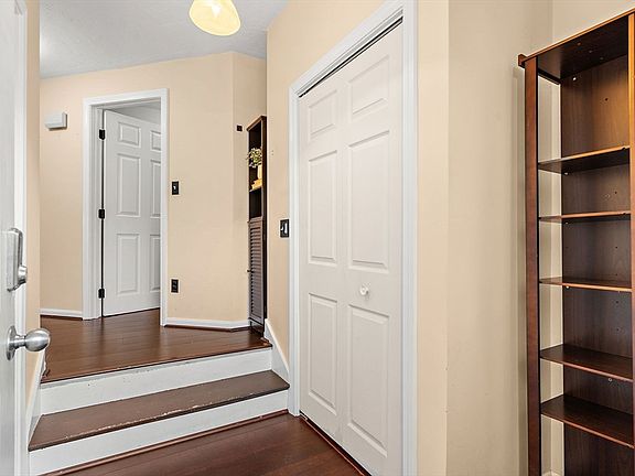 3rd image of 124 Broadmeadow St APT G