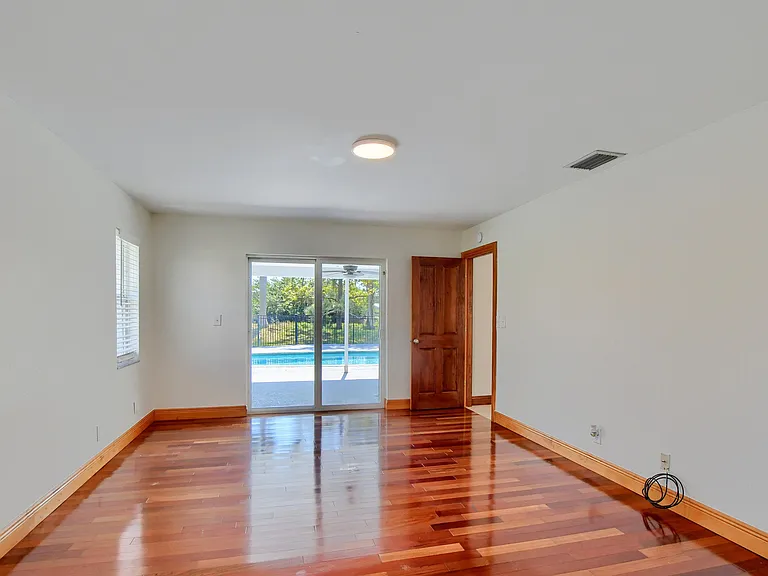 2334 NW Timbercreek Cir — Photo 25