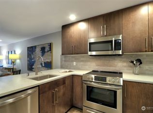 7323 Sand Point Way NE UNIT 105, Seattle, WA 98115